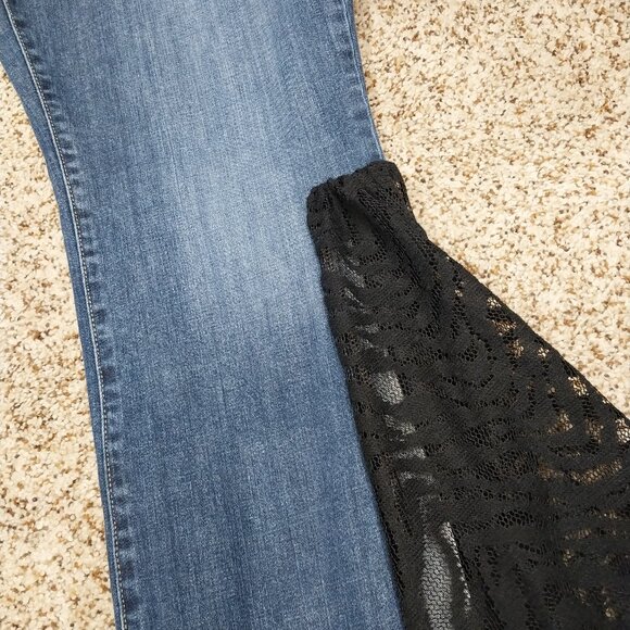 3341 Size 14 Levi's 515 Upcycled Bell Bottoms in Red Black Lace - Picture 3 of 8